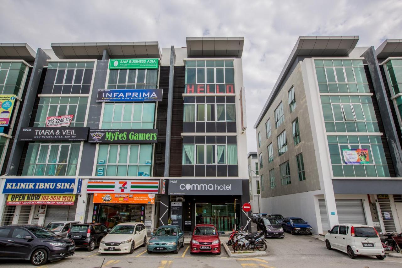 Comma Hotel Bandar Saujana Putra Exterior foto
